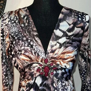 Boston Proper Women’s Animal Feather Rhinestone Faux Gem Center Top Tunic Small